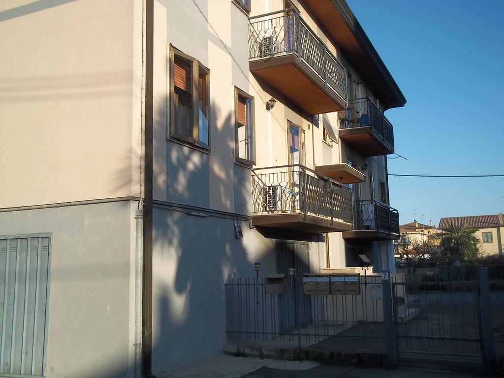 Appartamento Gronda Lagunare Tessera Exteriér fotografie